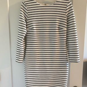 Dynamite Dress Size M